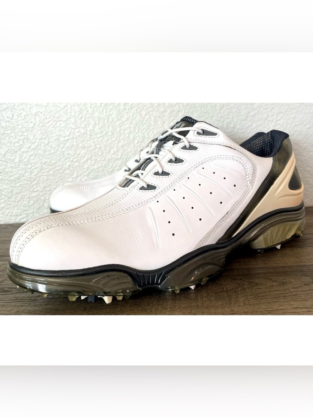 FootJoy DryJoys Tour Sport Mens Size 11 M White Leather Spiked Golf Shoes 53255